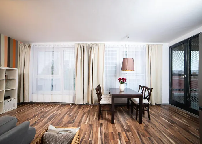 Viktoria - Castle View - Free Parking Appartement