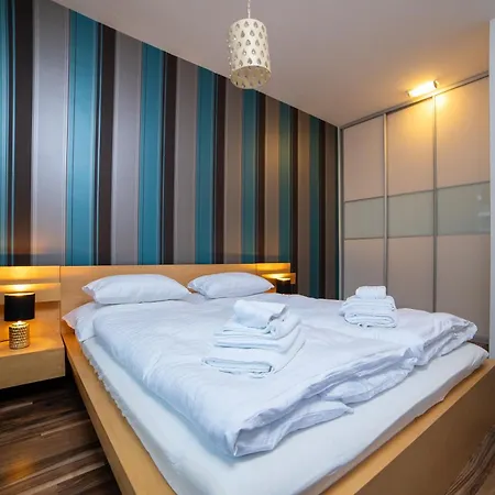 Viktoria - Castle View - Free Parking Appartamento *