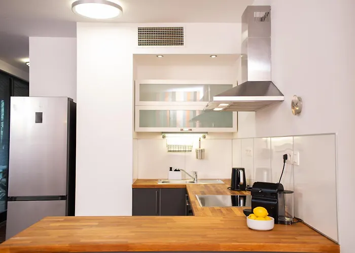 Viktoria - Castle View - Free Parking